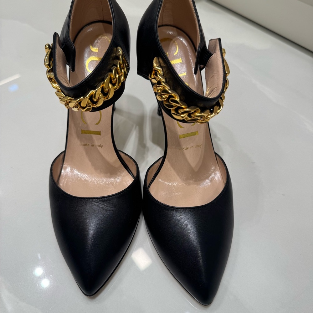Gucci Black Heels with Gold Chain Accent - Picture 1 of 5